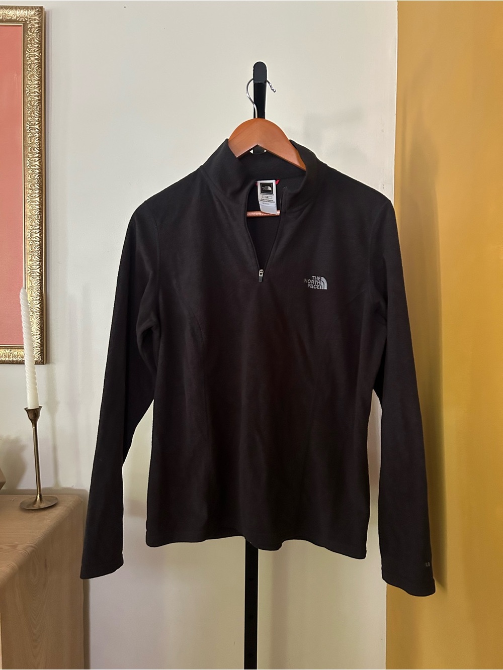 The North Face Women’s TKA 100 Quarter Zip Fleece Long Sleeve Top Black Large‎
